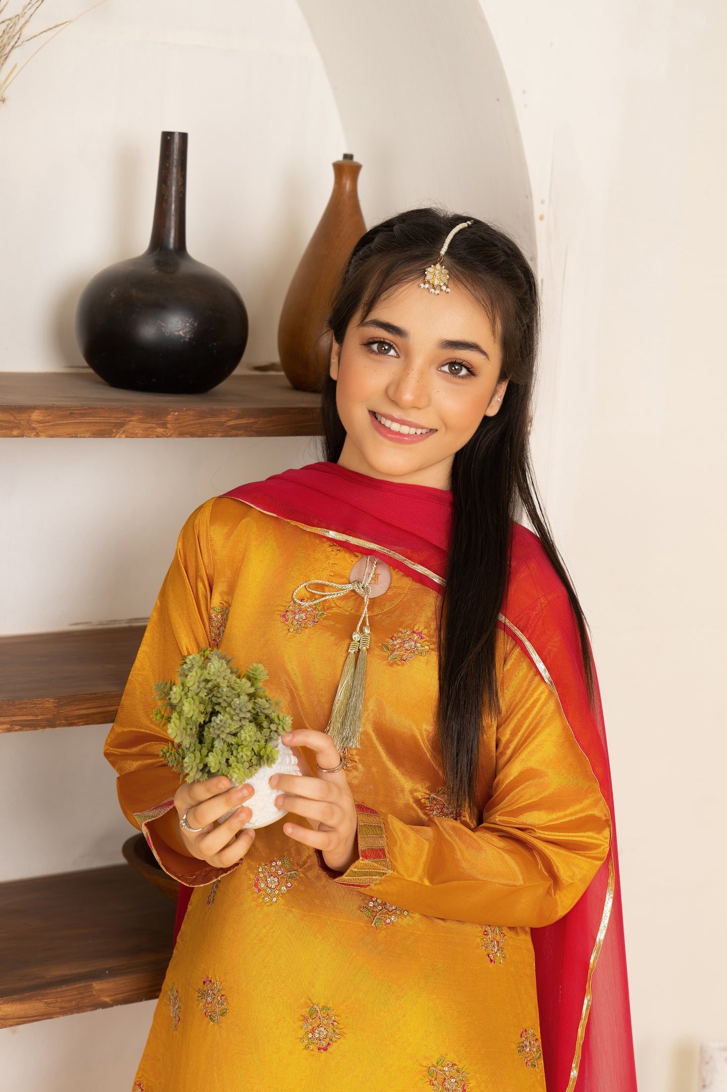 Henna - 3 piece - Embroidered Suit