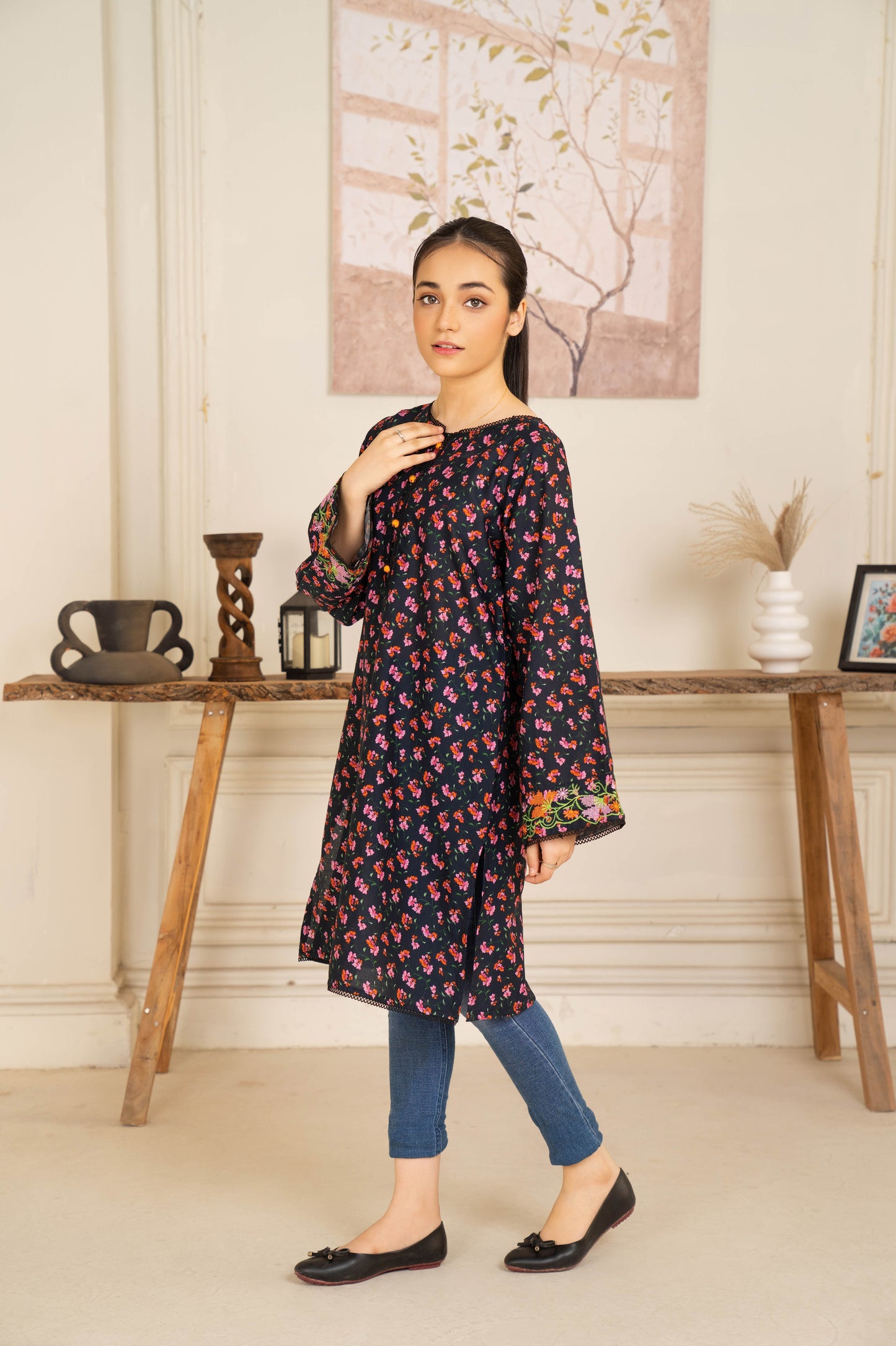 Meira - 1 piece - Embroidered Top/Kurta