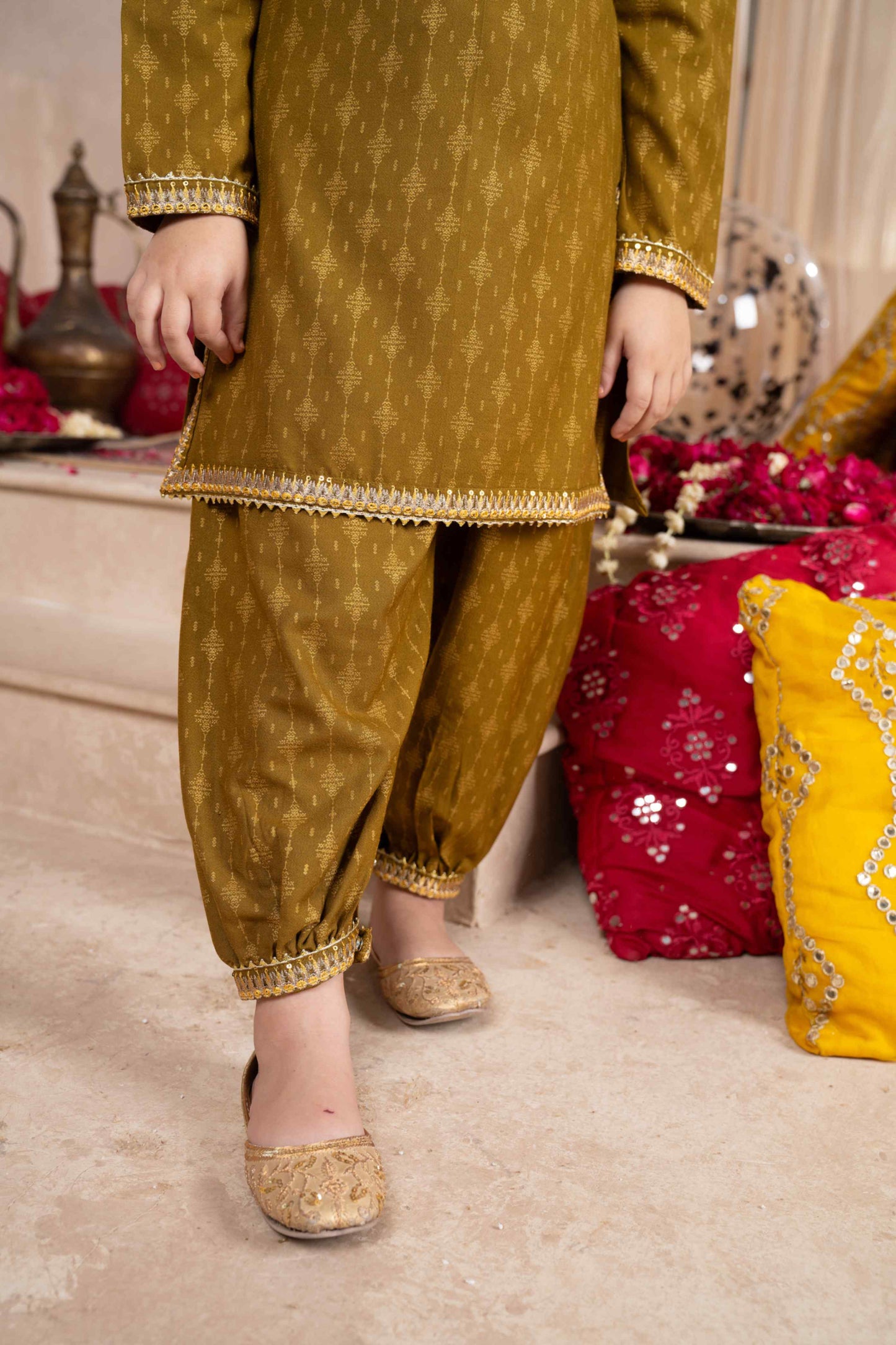 Mehndi - 2 piece - Printed Embroidered Suit