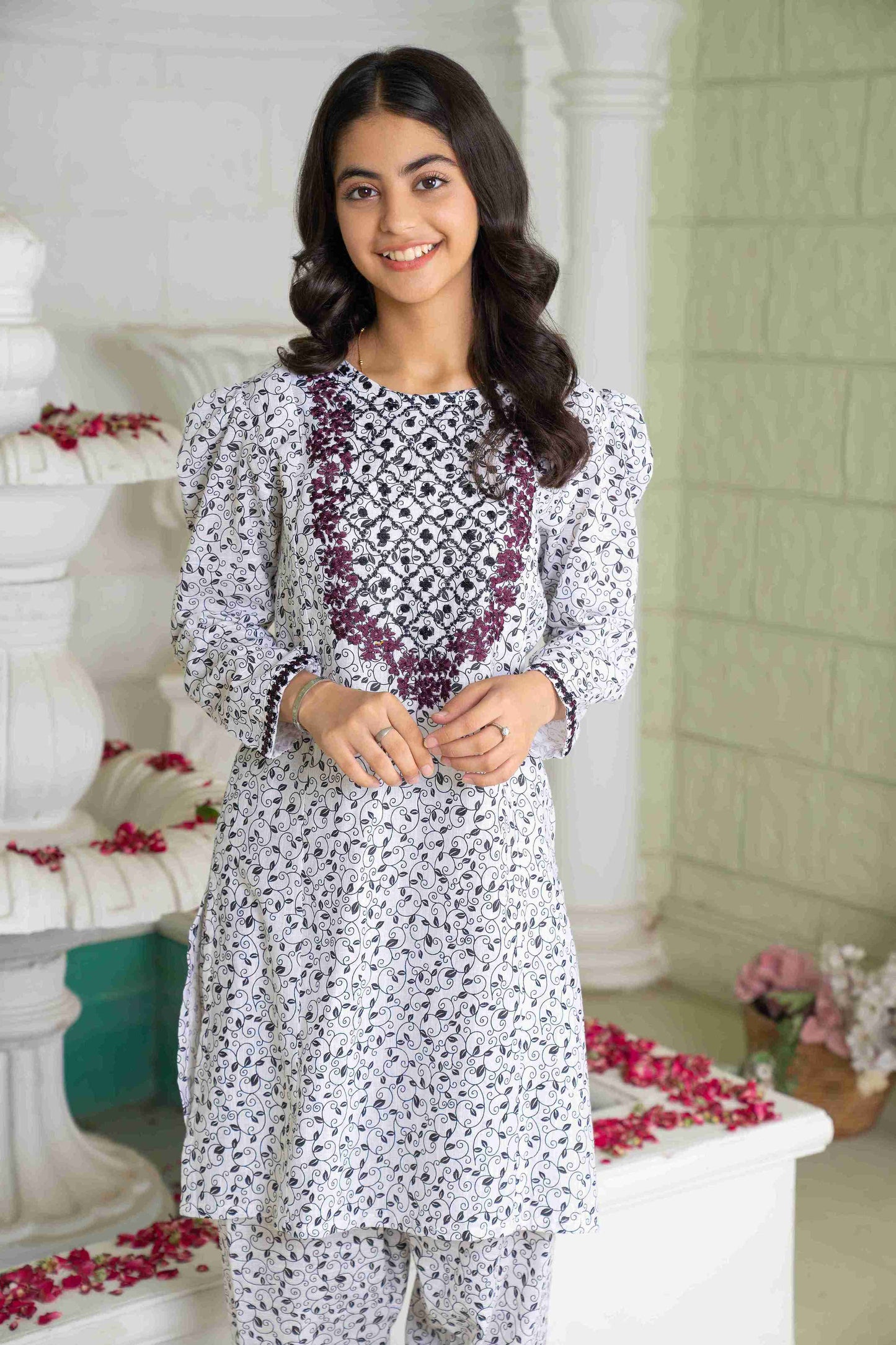 Pari - 2-piece - Printed Embroidered Suit